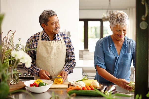 couple preparing dinner